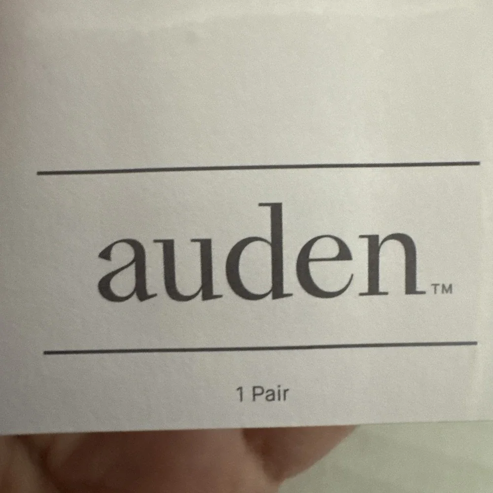 Auden Women's 0763 M/L 8-12‎ Faux Fur Slipper Socks Beige Gripper Bottom NWT